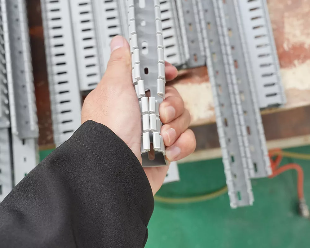 Cé chomh fada is atá píosa amháin de sheolán plaisteach PVC?